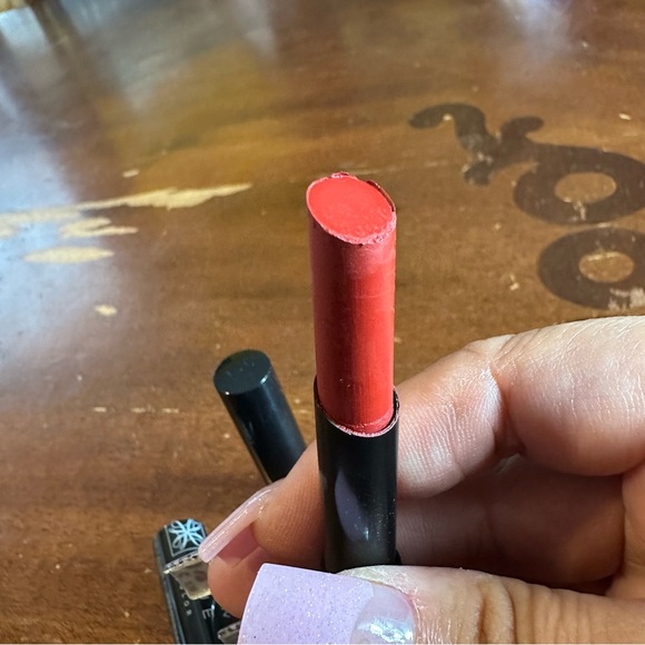 Avon Extra Lasting Lipsticks (2) Forever Burgundy - Picture 2 of 6